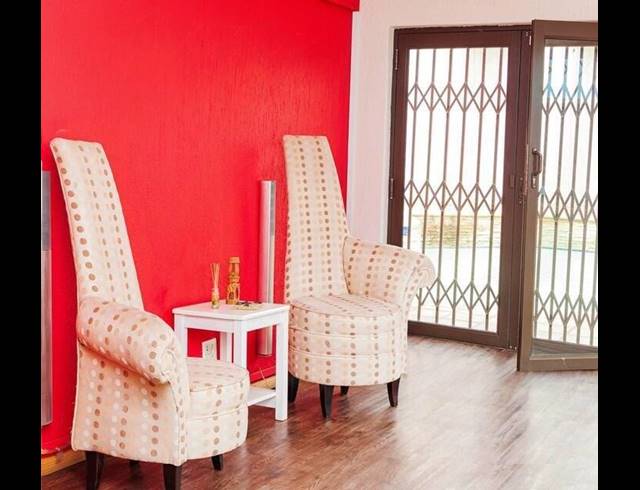 BUSINESS FOR SALE IN LENASIA EXT 1